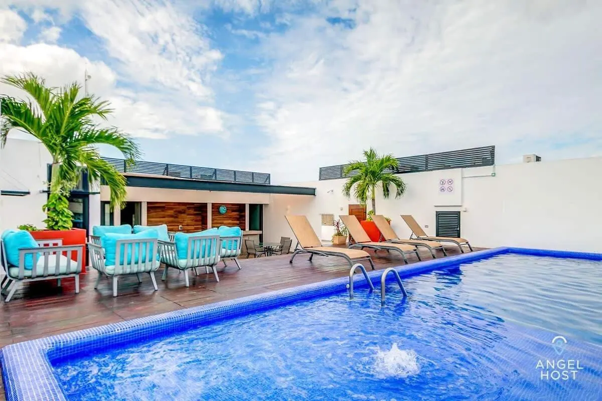 Condo With Amenities Sleeps 8 Roof Pool Gym Playa del Carmen 0*,