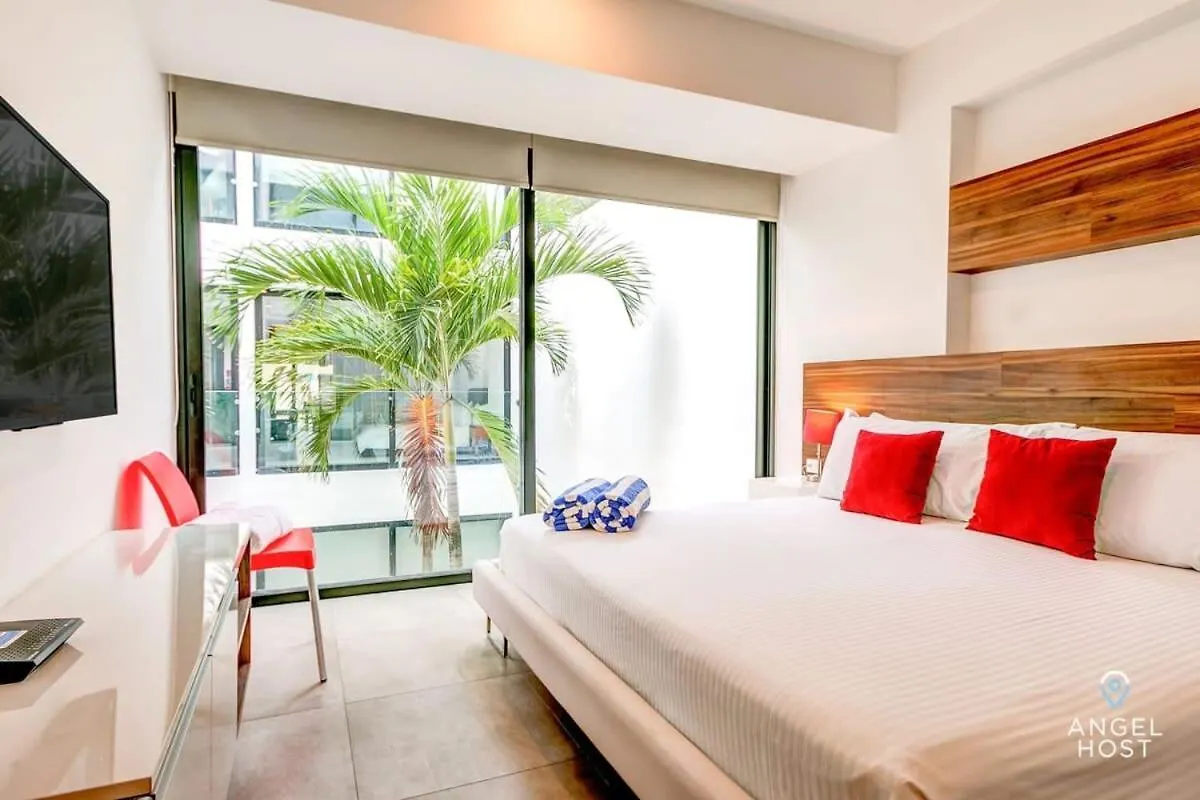 Dom wakacyjny Condo With Amenities Sleeps 8 Roof Pool Gym Playa del Carmen