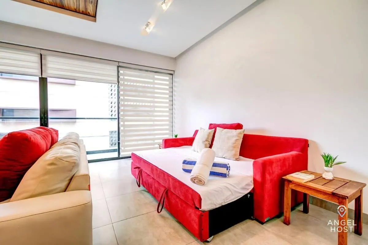 Condo With Amenities Sleeps 8 Roof Pool Gym Playa del Carmen Dom wakacyjny